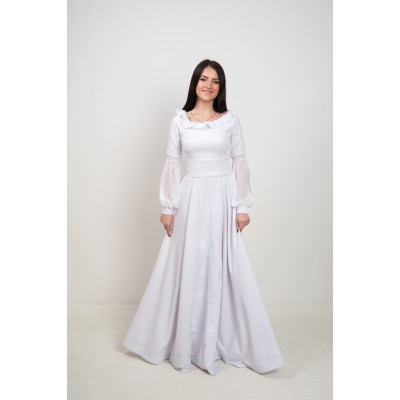 Handmade embroidered wedding dress "Magic Wedding"